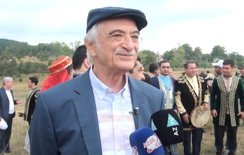 Polad Bülbüloğlu: Şuşada qala-konsertin keçirilməsi məni Qarabağın oğlu kimi çox sevindirir VİDEO