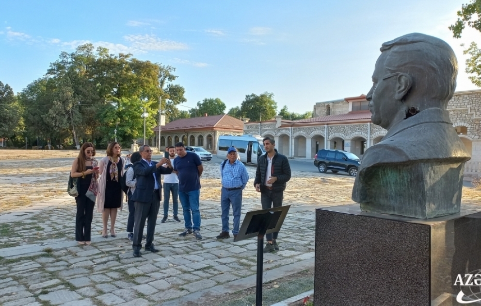 Представители зарубежных СМИ ознакомились с городом Шуша ФОТО ВИДЕО
