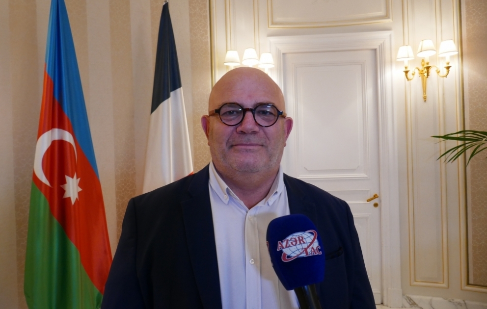 Erik Qozlan: Emmanuel Makron birtərəfli mövqeyi ilə sülhə nail ola bilməz VİDEO