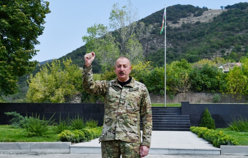President Ilham Aliyev raised Azerbaijani flag in city of Lachin VIDEO