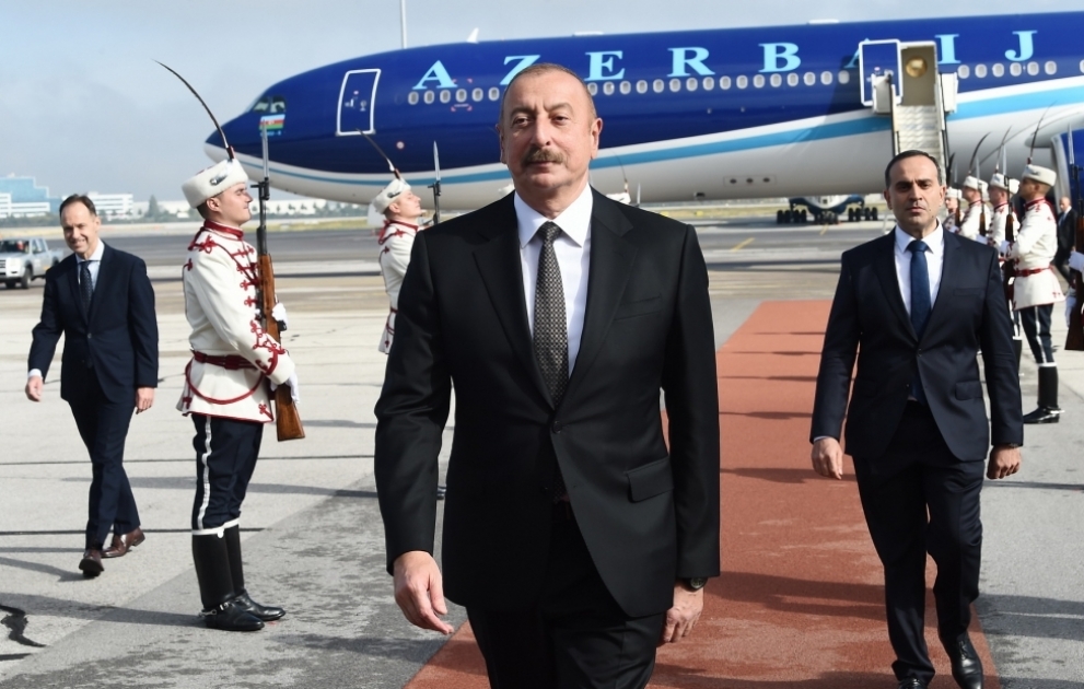 Azərbaycan Prezidenti İlham Əliyev Bolqarıstana rəsmi səfərə gəlib VİDEO