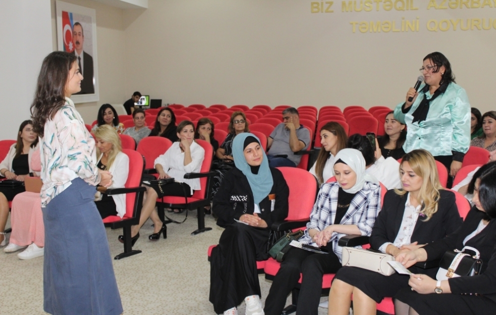 Sabirabadda “Dəyişən zaman, dəyişən şagirdlər” layihəsi üzrə seminar keçirilib VİDEO