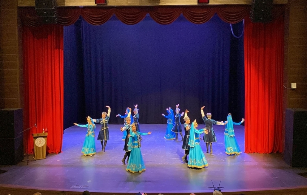 Türkiyədə Azərbaycan milli rəqs və musiqilərindən ibarət konsert keçirilib VİDEO