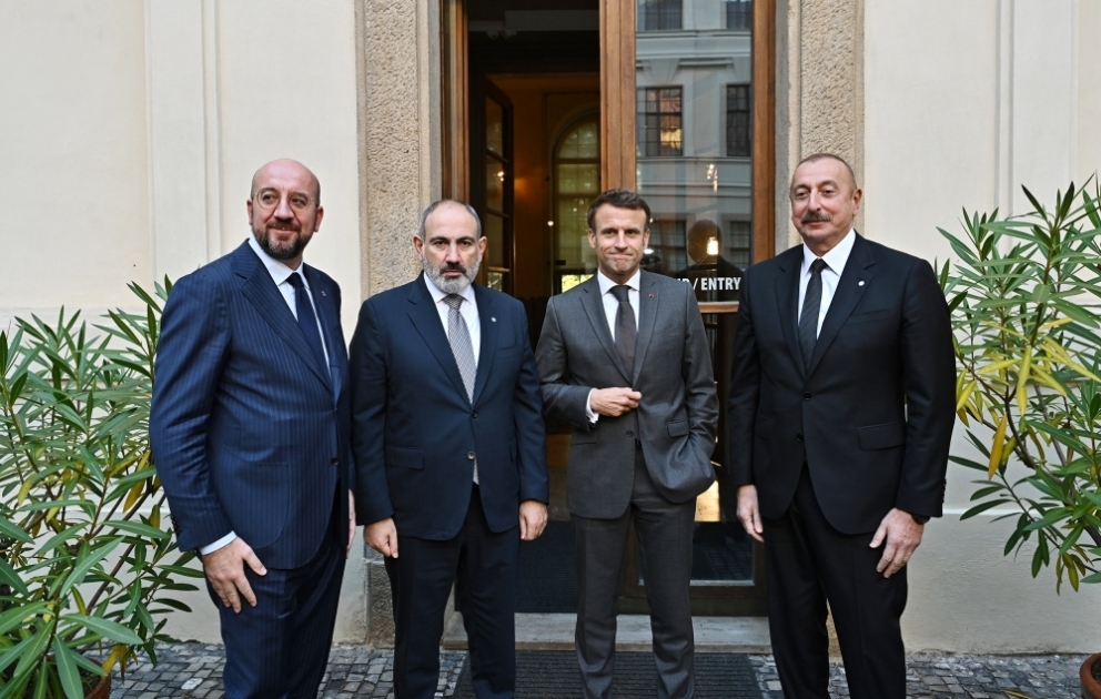 Praqada Prezident İlham Əliyevin Fransa Prezidenti, Avropa İttifaqı Şurasının Prezidenti və Ermənistanın baş naziri ilə görüşü keçirilib YENİLƏNİB VİDEO