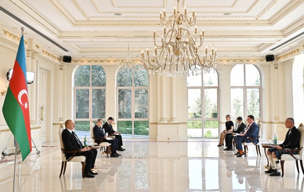 President Ilham Aliyev received credentials of incoming ambassador of UK VIDEO