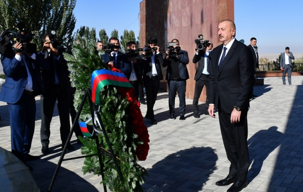 President Ilham Aliyev visited Ata-Beyit National Historical and Memorial Complex in Bishkek VIDEO