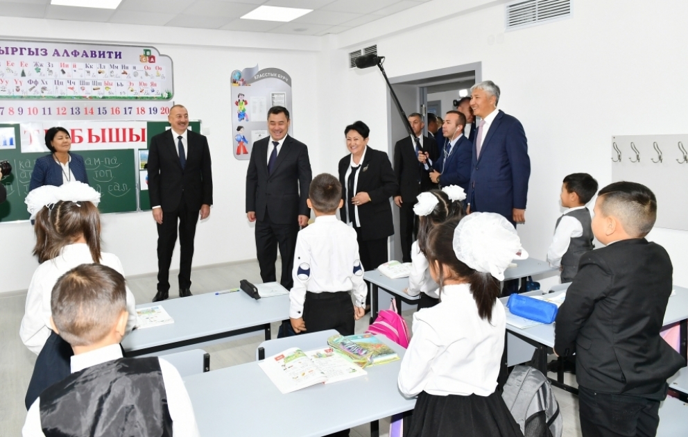 L’école Nizami Gandjavi inaugurée à Bichkek VIDEO