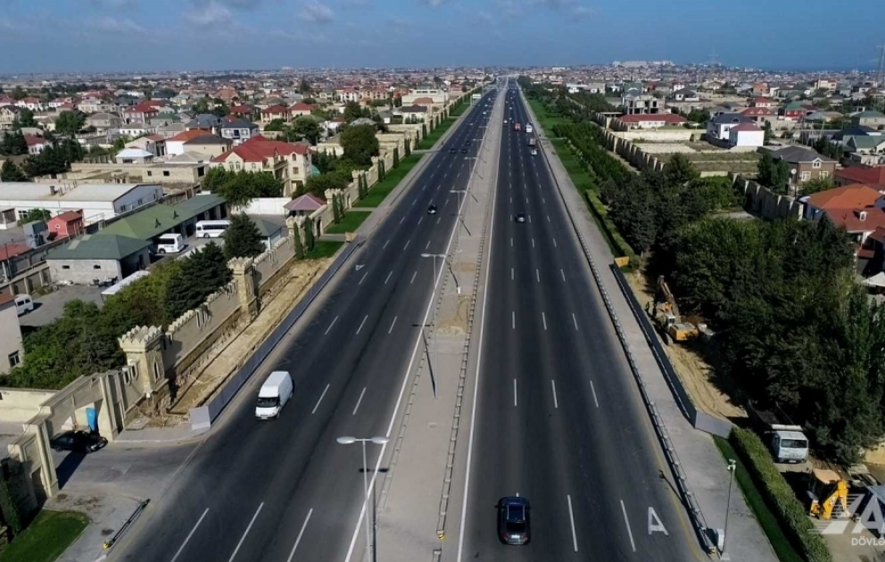 Mərdəkan-Zağulba avtomobil yolunda yerüstü piyada keçidi tikilir VİDEO