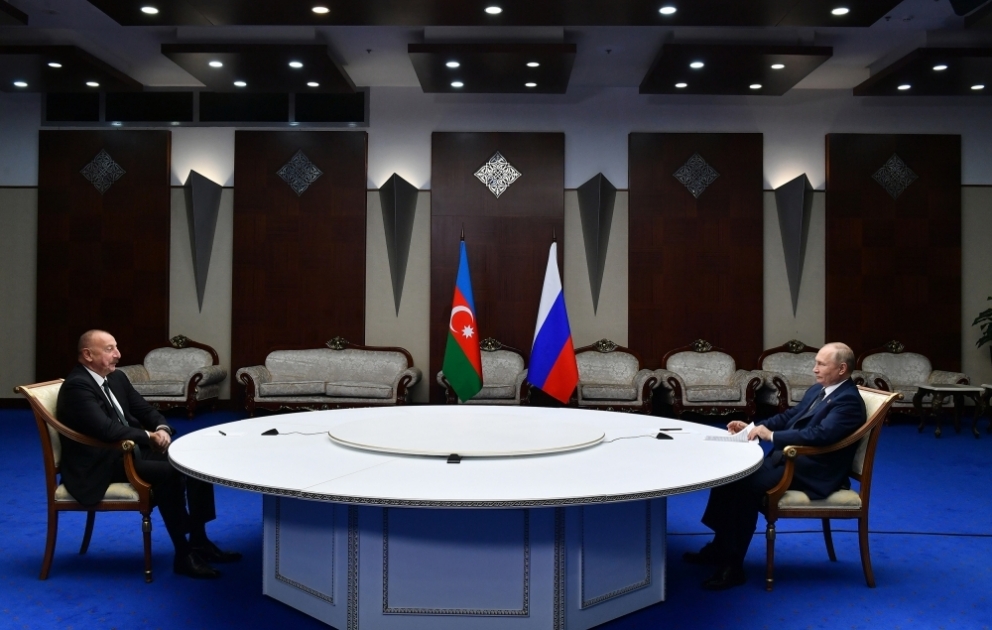 Azərbaycan Prezidenti İlham Əliyev və Rusiya Prezidenti Vladimir Putin Astanada görüşüblər YENİLƏNİB VİDEO