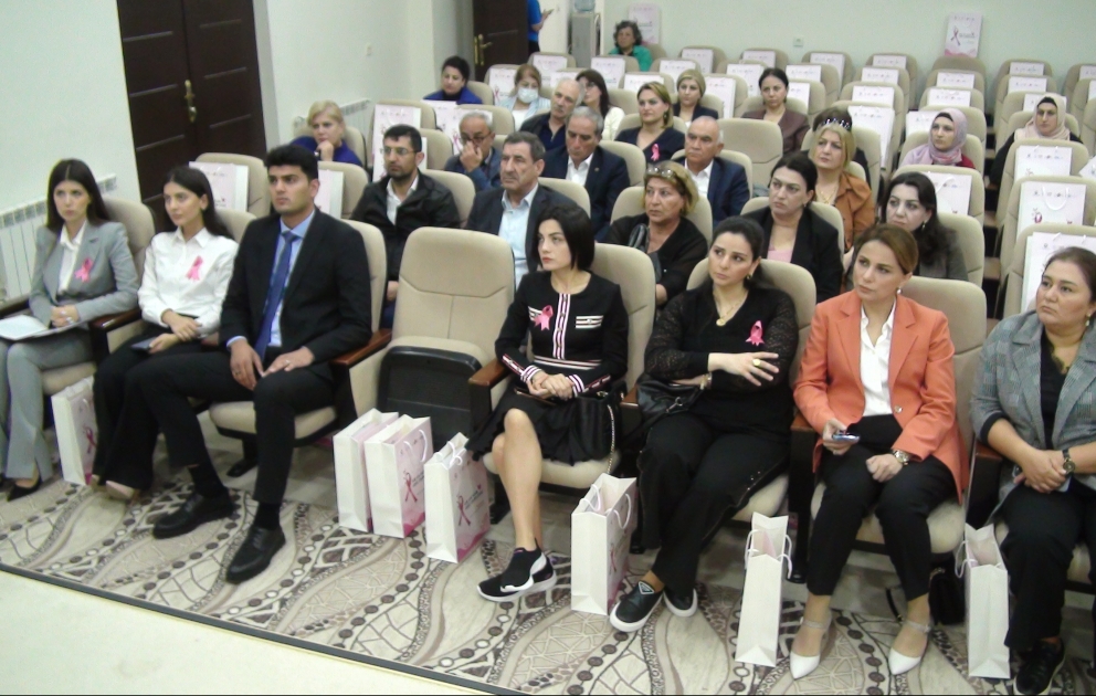 Şirvan şəhərində “Süd vəzisi xəstəliklərinin müasir müayinə və müalicəsi“ mövzusunda elmi-praktik konfrans təşkil olunub VİDEO