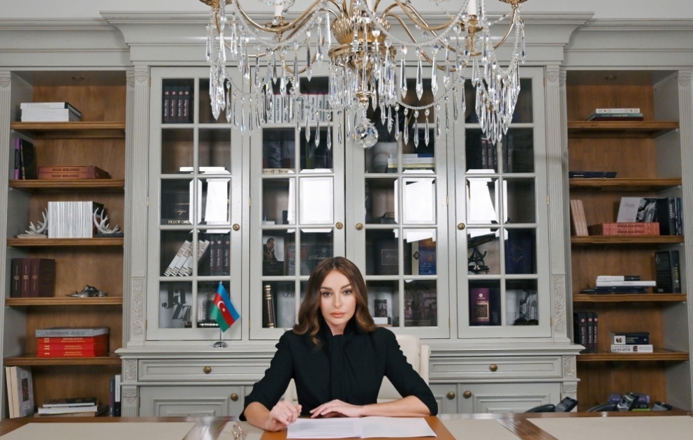 Erste Vizepräsidentin Mehriban Aliyeva teilt auf Instagram Beitrag über armenische Terroranschläge gegen Aserbaidschaner VIDEO