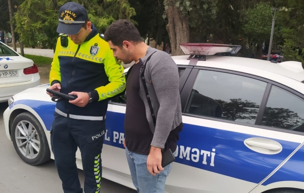 Mingəçevirdə avtomobili üzərində dövlət nömrə nişanı olmadan idarə edən sürücü həbs olunub VİDEO