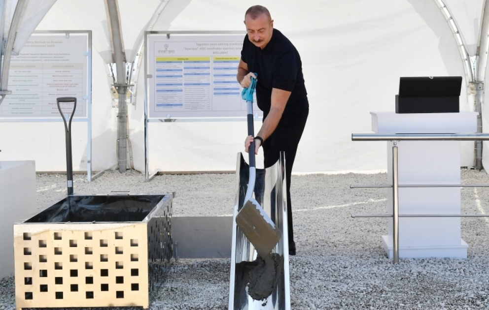 Djabraïl : la première pierre d’une sous-station électrique et du Centre de gestion numérique a été posée VIDEO