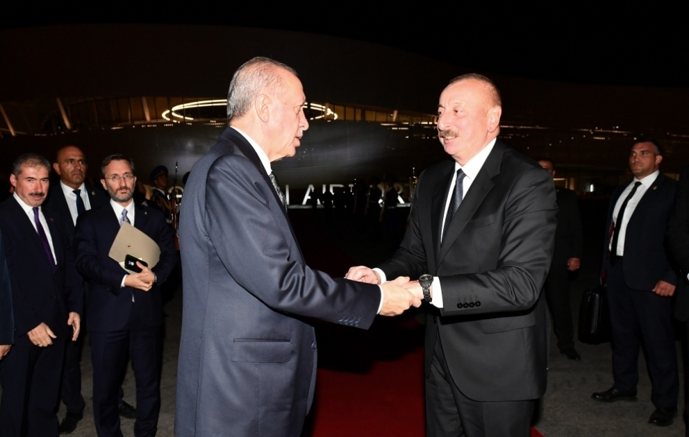 Le président turc Erdogan termine sa visite officielle en Azerbaïdjan VIDEO
