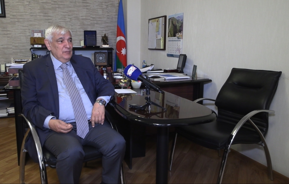 Akademik Kamal Abdulla Rumıniyanın Piteşti Universitetinin fəxri doktoru seçilib VİDEO