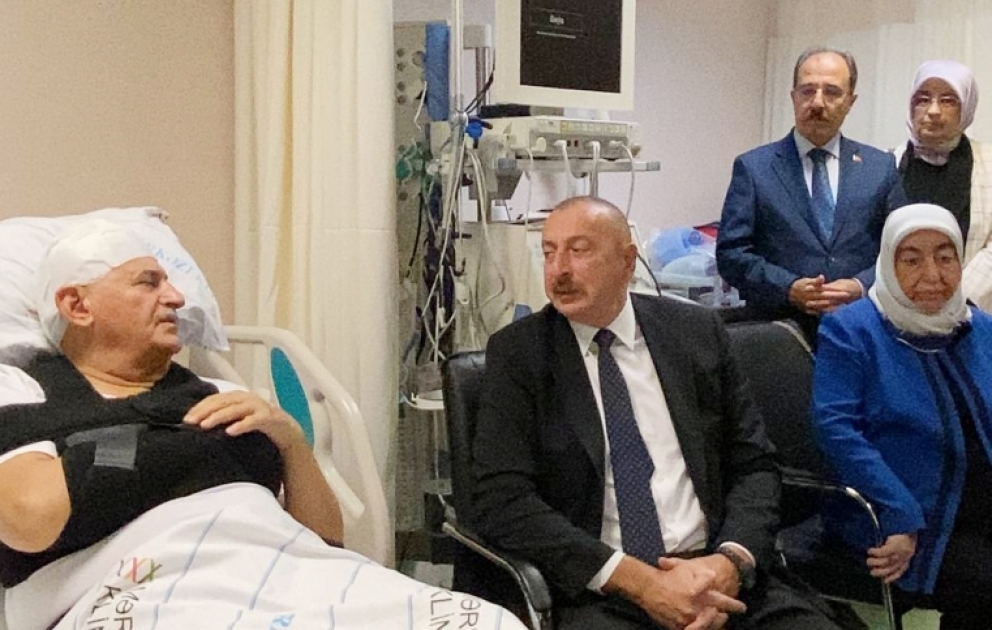Президент Ильхам Алиев навестил в больнице Бинали Йылдырыма, Шамиля Айрыма и телохранителя Огузхана Демирчи, попавших в дорожно-транспортное происшествие в нашей стране ВИДЕО