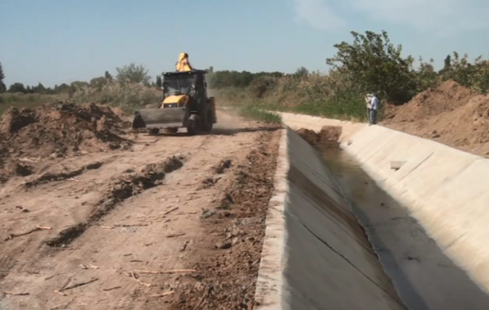 Füzulidə beton kanal çəkilir VİDEO