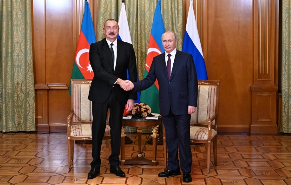Präsident Ilham Aliyev und Präsident Wladimir Putin treffen sich unter vier Augen in Sotschi VIDEO