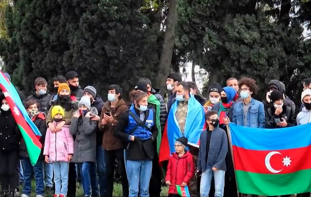 Almaniyadakı Azərbaycan diasporu Zəfər Gününə həsr edilmiş videoçarx hazırlayıb VİDEO
