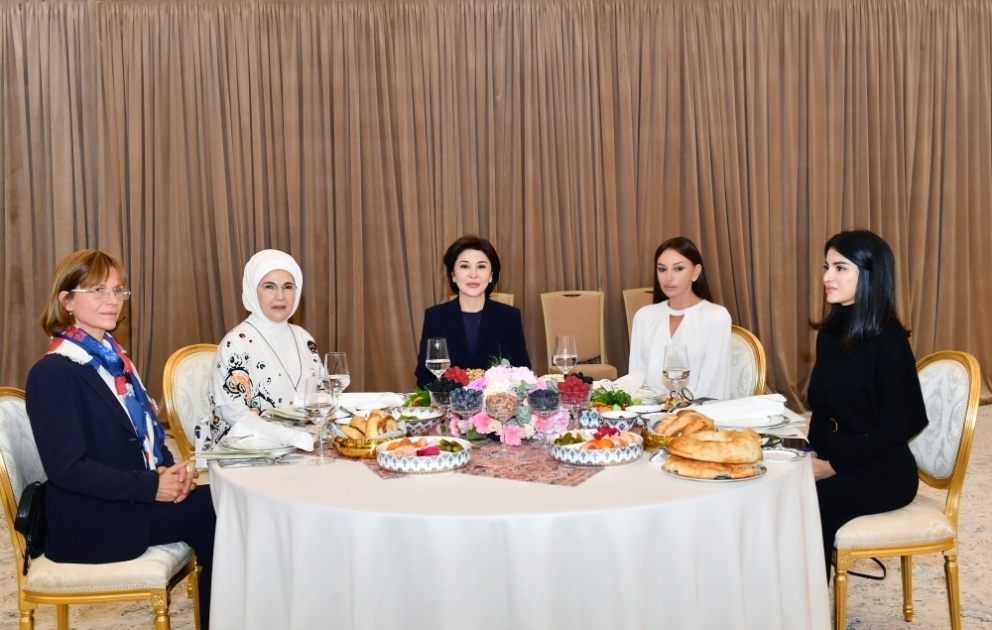 First Lady of Azerbaijan Mehriban Aliyeva attended dinner organized in Samarkand VIDEO