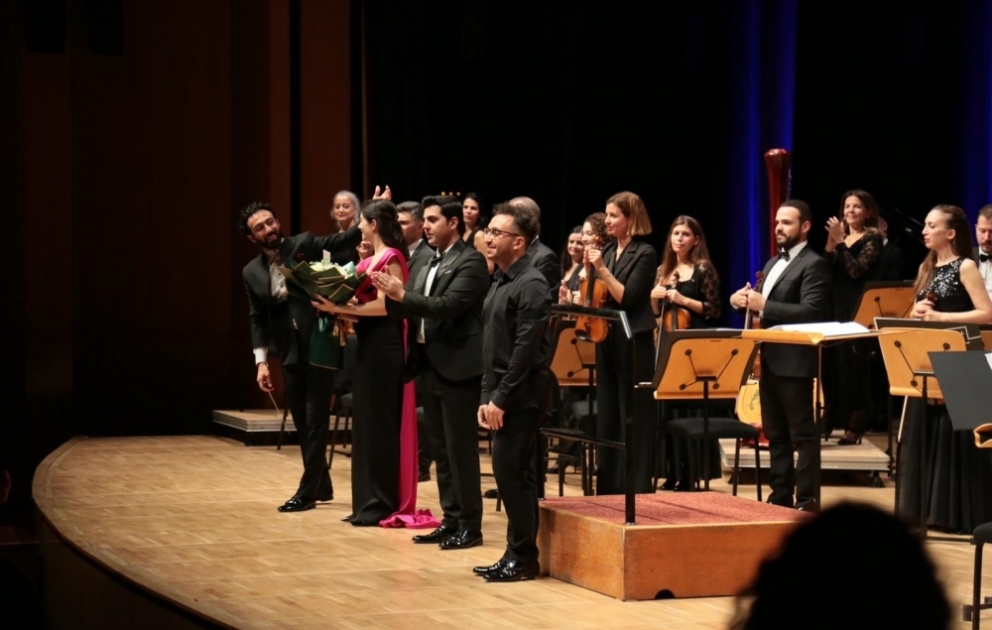 İstanbulda Fikrət Əmirovun 100 illik yubileyi münasibətilə konsert proqramı təqdim olunub VİDEO