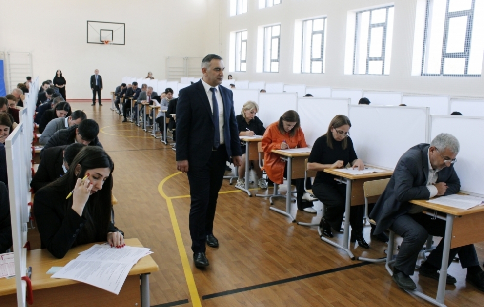 Direktor vəzifəsinə işə qəbul müsabiqəsinin test imtahanı mərhələsi keçirilib VİDEO