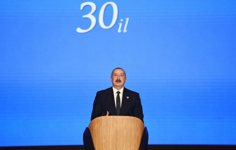Prezident İlham Əliyev: Ulu Öndərin Azərbaycan Prezidenti seçilməsi ilə tariximizin qara səhifəsi bağlandı VİDEO