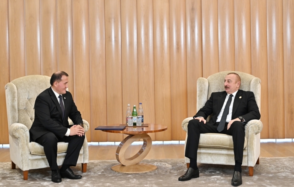 Ilham Aliyev reçoit le président du Comité exécutif du Parti libéral démocrate d'Ouzbékistan VIDEO