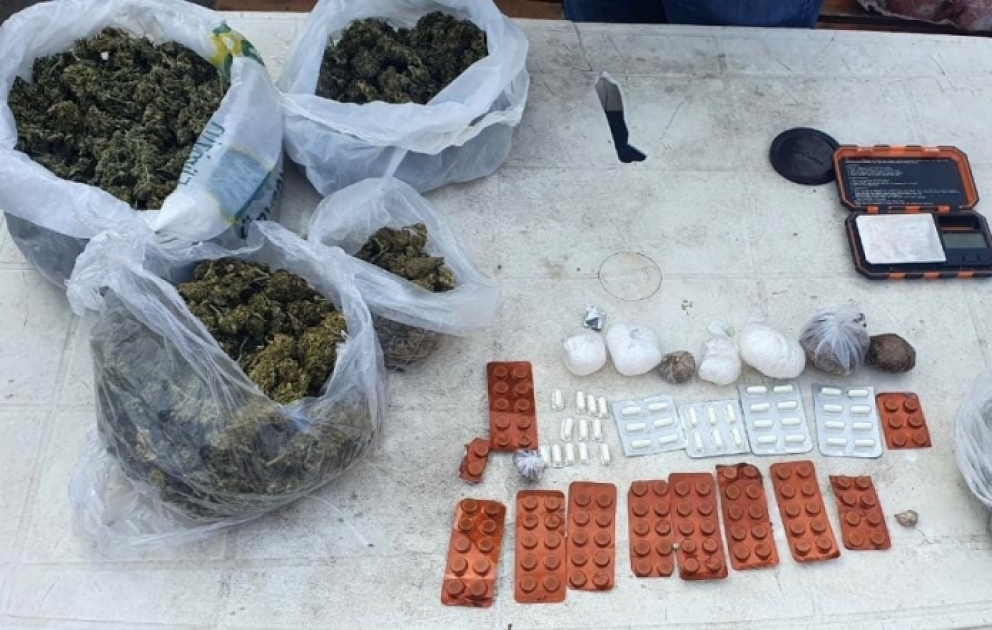 Şirvan şəhər sakininin evindən 1 kiloqrama yaxın narkotik aşkarlandı VİDEO