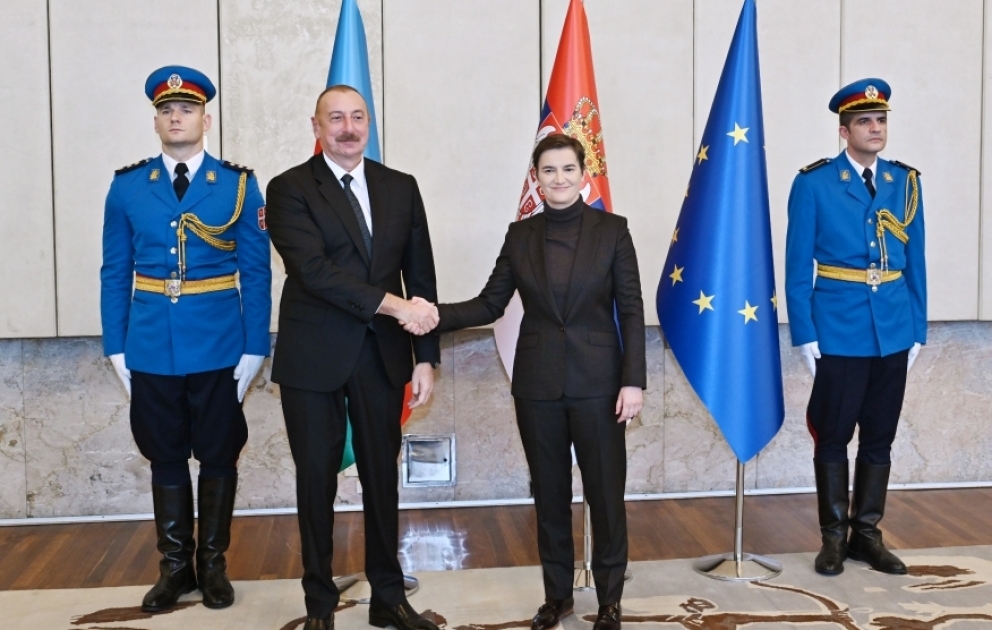Le président azerbaïdjanais et la Première ministre serbe ont eu une rencontre élargie aux deux délégations VIDEO