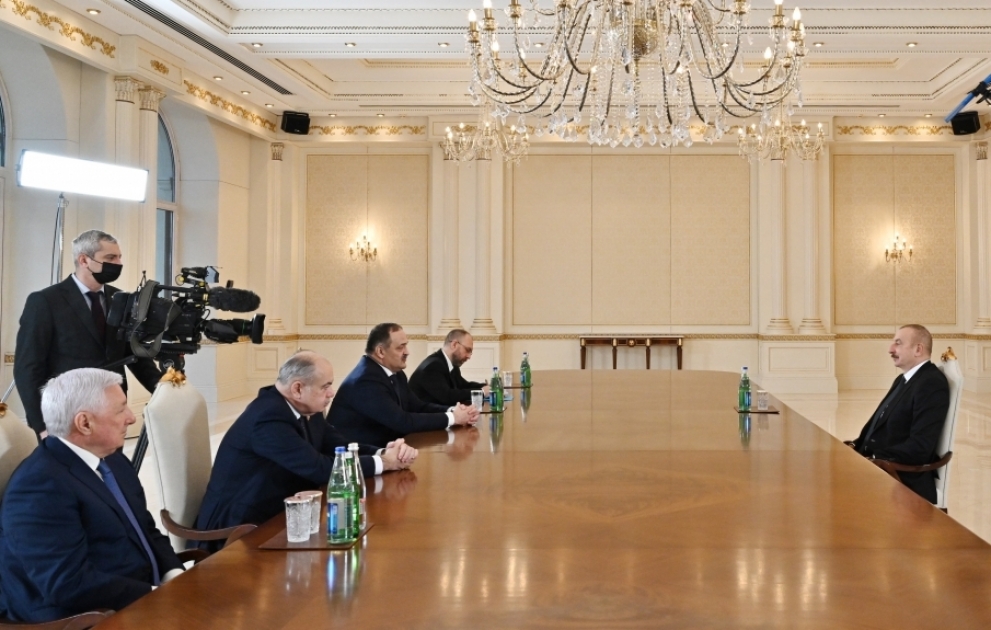 Prezident İlham Əliyev Rusiya Federasiyasının Dağıstan Respublikasının rəhbərini qəbul edib YENİLƏNİB VİDEO