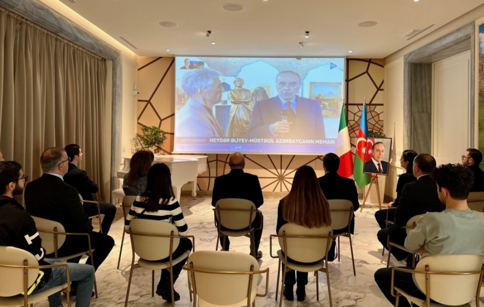 İtaliyada Ulu Öndər Heydər Əliyevin xatirəsi anılıb VİDEO