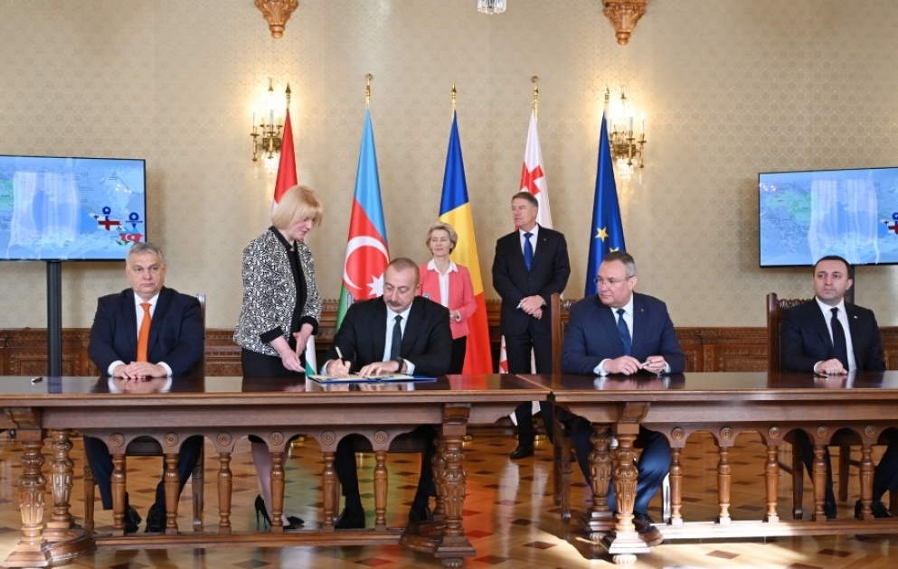 Buxarestdə Azərbaycan, Gürcüstan, Rumıniya və Macarıstan Hökumətləri arasında yaşıl enerji sahəsində strateji tərəfdaşlığa dair Saziş imzalanıb VİDEO