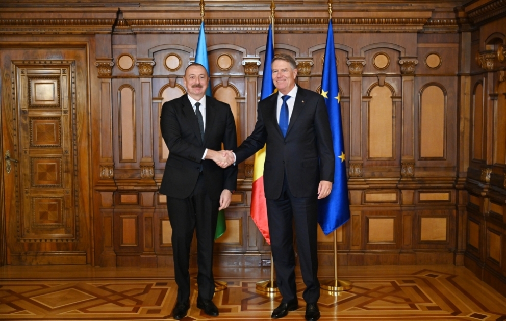 President Ilham Aliyev met with President of Romania Klaus Iohannis VIDEO
