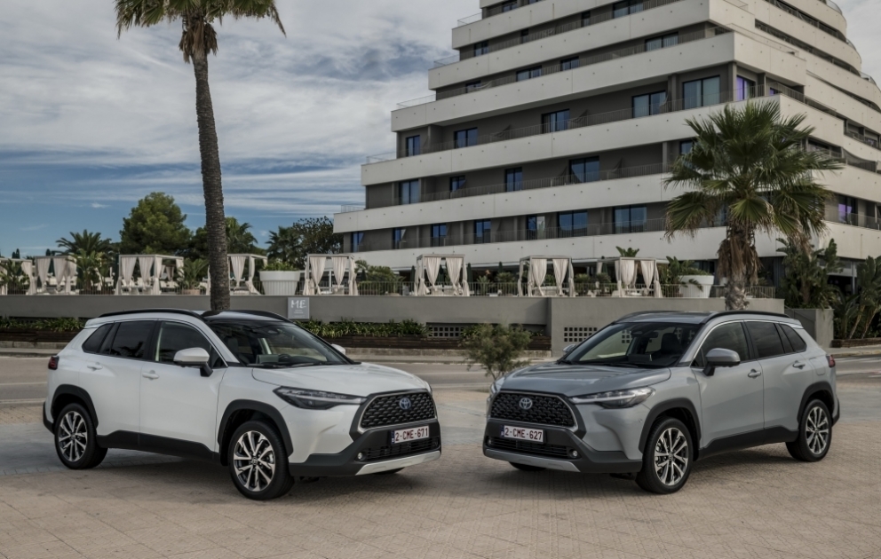 ®  Qarşılayın, yeni “Toyota Corolla Cross” VİDEO