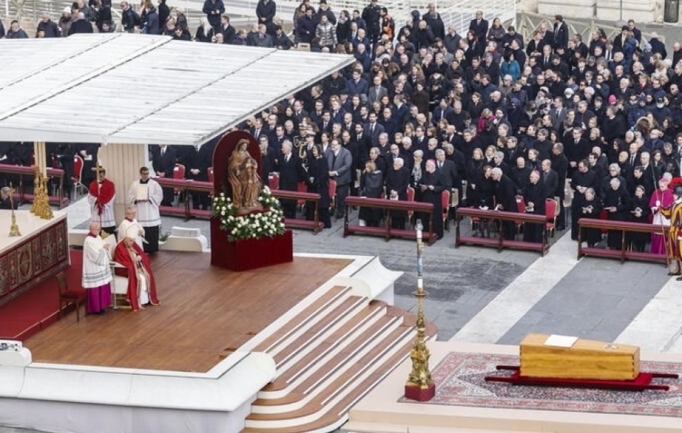 Vatikanda Papa XVI Benediktlə vida mərasimi keçirilib VİDEO