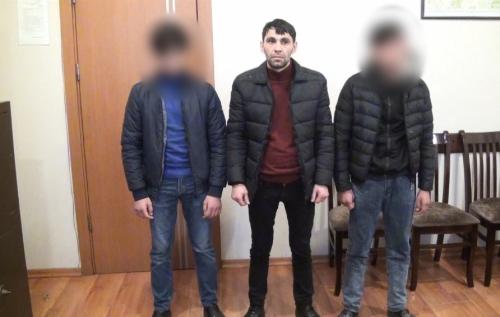 Odlu silah və pul müqabilində narkokuryerlik edənlər tutuldu VİDEO