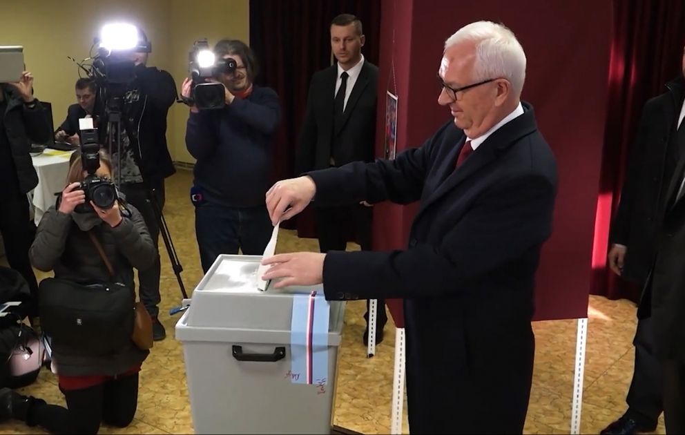 Çexiyada prezident seçkiləri keçirilir VİDEO