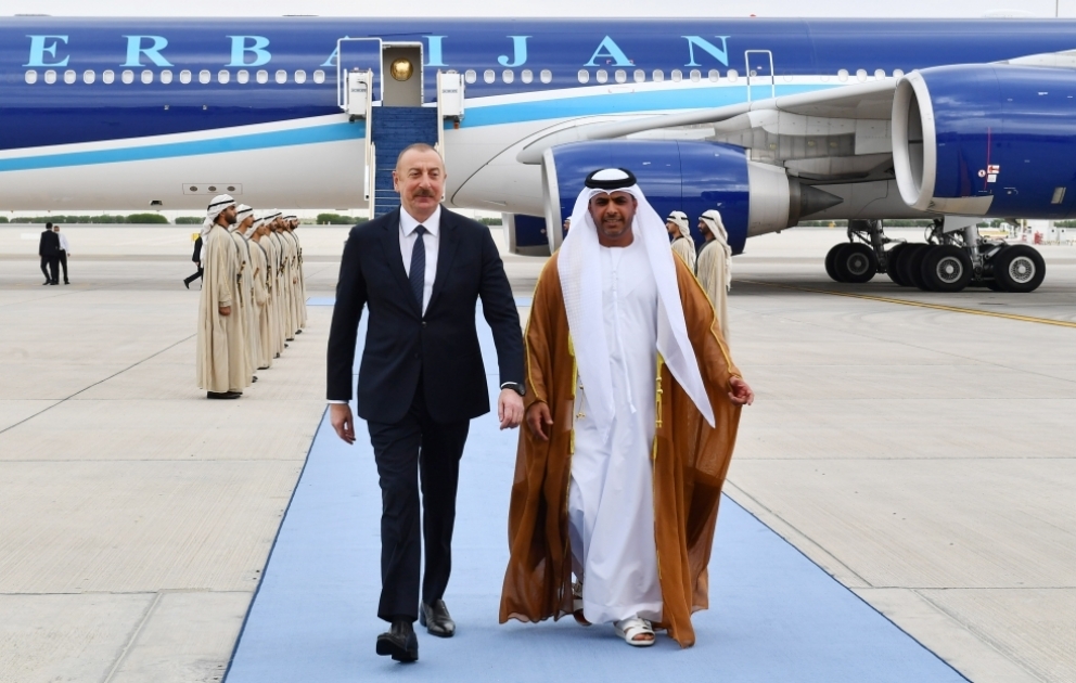 Präsident Ilham Aliyev zu Arbeitsbesuch in VAE VIDEO