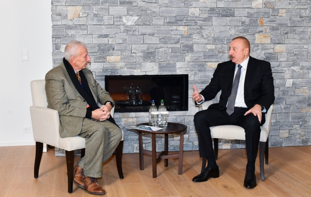 Prezident İlham Əliyevin Davosda “Kromatix SA” şirkətinin baş icraçı direktoru ilə görüşü olub YENİLƏNİB VİDEO