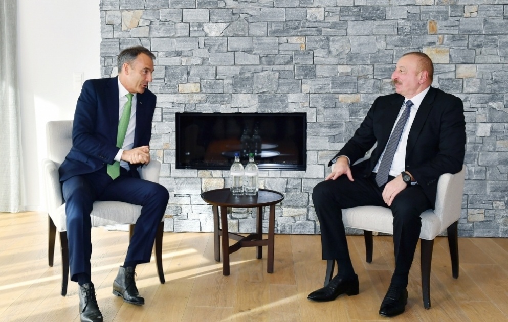 In Davos Erweiterung der Energieprojekte Aserbaidschans diskutiert VIDEO