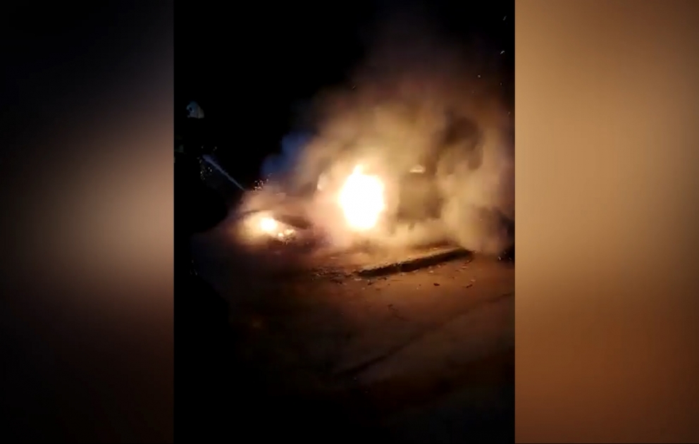 Bakıda “Hyundai” markalı minik avtomobili yanıb VİDEO