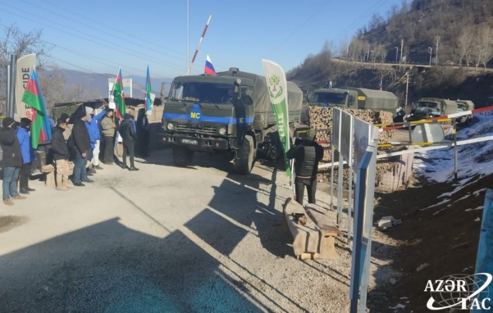 Rusiya sülhməramlılarına aid iki avtomobil karvanı aksiya ərazisindən sərbəst keçib VİDEO