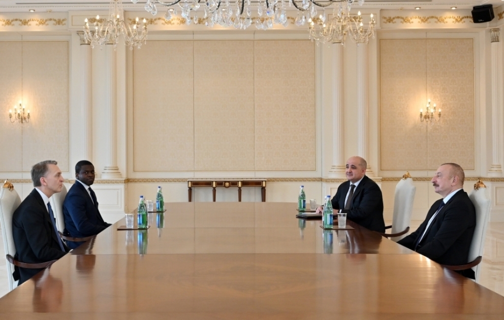Prezident İlham Əliyev “Brookfield Asset Management” şirkətinin baş icraçı direktorunu qəbul edib VİDEO