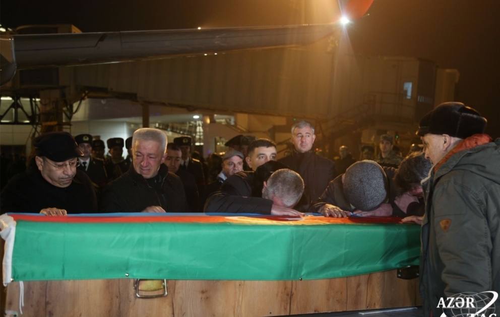 В Баку доставлено тело Орхана Аскерова, погибшего при террористической атаке на посольство Азербайджана в Тегеране ВИДЕО