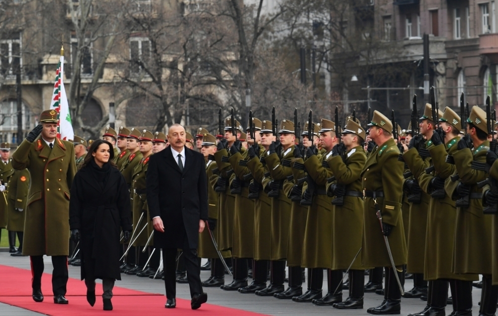 Cérémonie d’accueil officiel du président azerbaïdjanais Ilham Aliyev à Budapest VIDEO