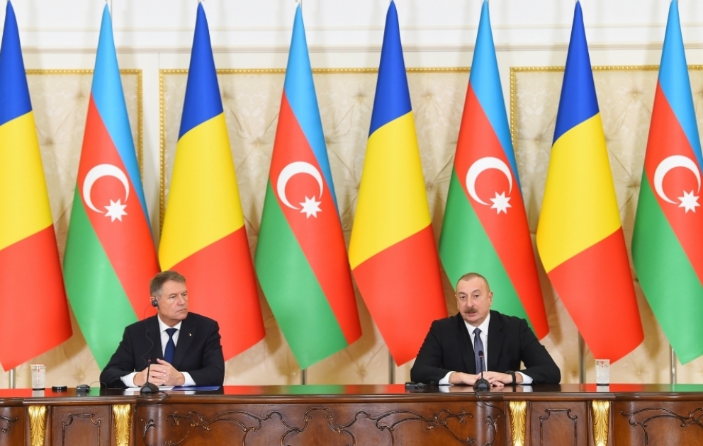 Les présidents Ilham Aliyev et Klaus Iohannis font des déclarations à la presse VIDEO
