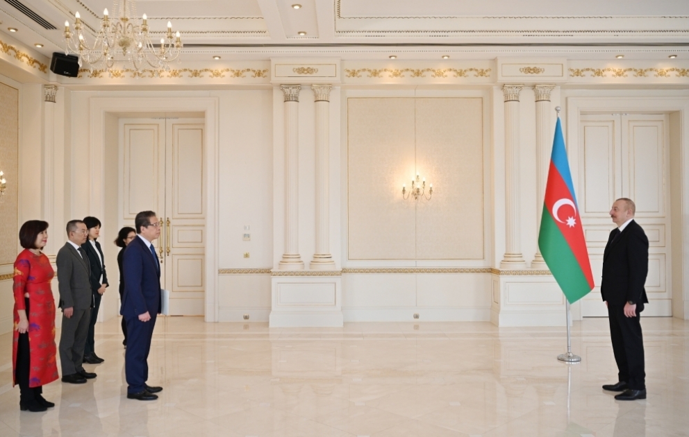 Neuer Botschafter von Vietnam überreicht Präsident Ilham Aliyev sein Beglaubigungsschreiben VIDEO