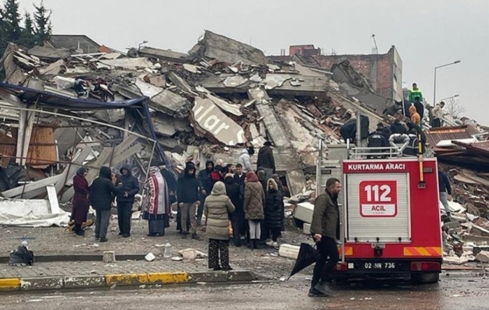Over 9,000 killed as powerful earthquakes hit southern Türkiye VIDEO