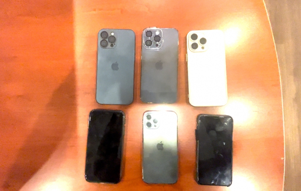 Suraxanıda kuryerin avtomobilindən 6 ədəd son model “İphone” telefonu oğurlayan şəxs saxlanılıb VİDEO
